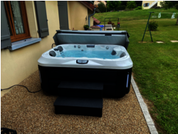 Spa Jacuzzi ® J-315 installation La Maison De La Pose région Orgelet 39270