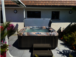 Spa Jacuzzi ® J-315 installation La Maison De La Pose région Lons Le Saunier 