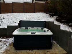 SPA J 335 Jacuzzi ® Region 25500 MONTLEBON