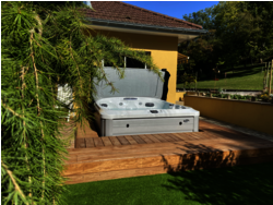 SPA J 475 Jacuzzi ® Region LONS LE SAUNIER 39000